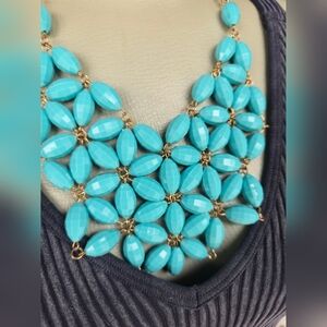 Elegant Turquoise and Gold Statement Necklace